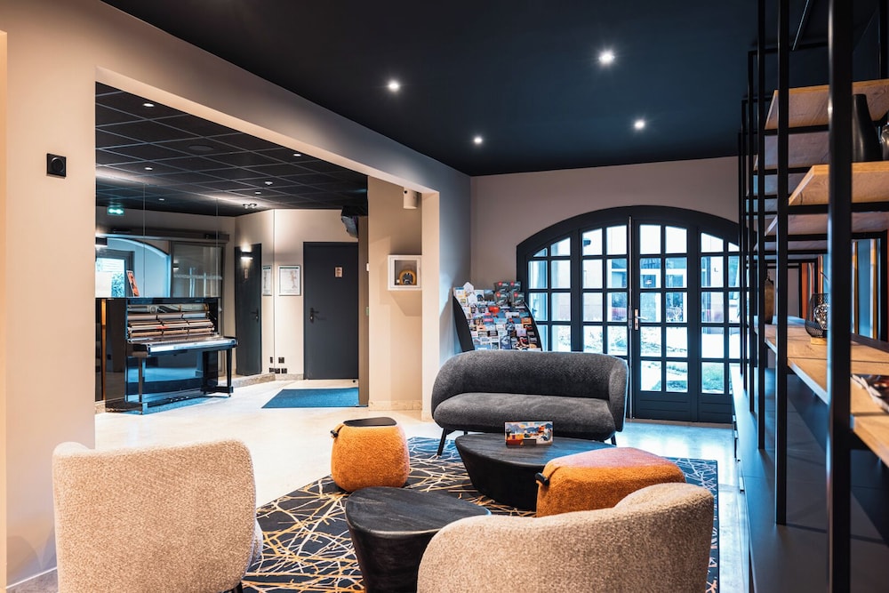 base camp lodge albertville