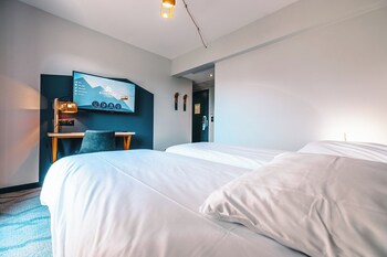 base camp lodge albertville