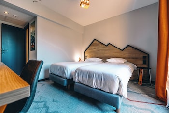 base camp lodge albertville