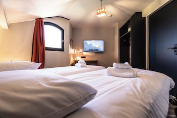 base camp lodge albertville