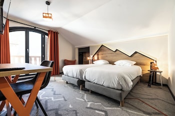 base camp lodge albertville