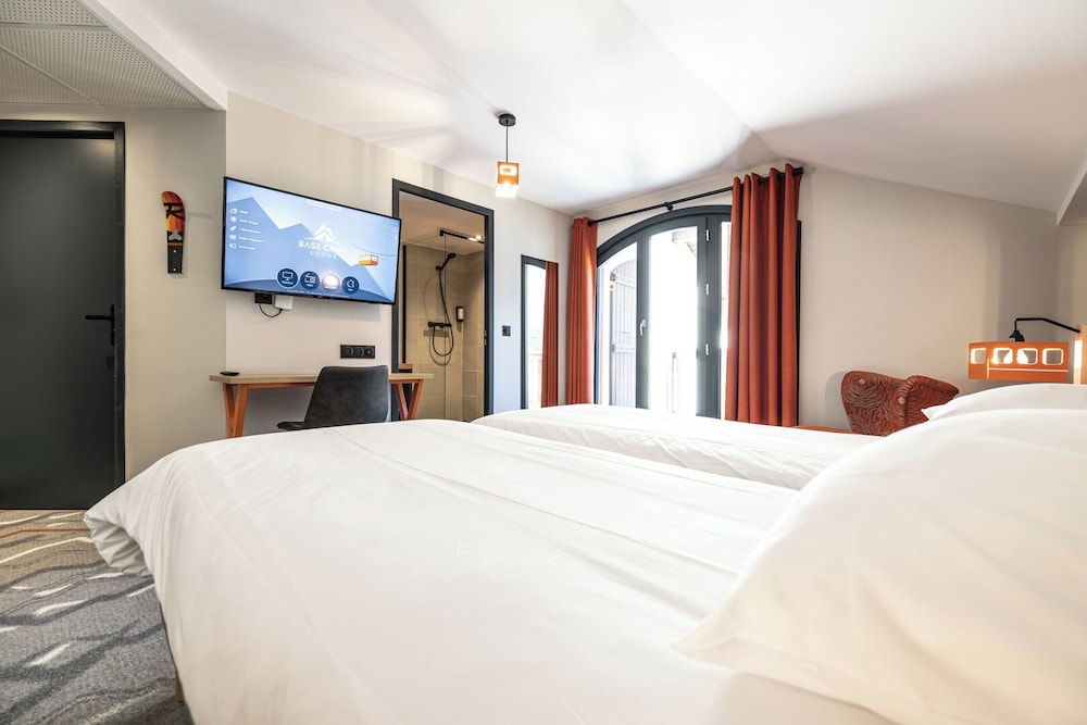 base camp lodge albertville