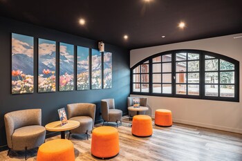 base camp lodge albertville