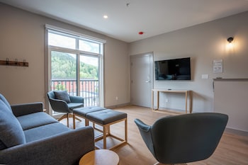 basecamp suites revelstoke