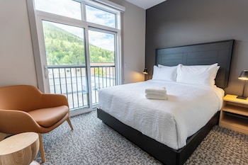 basecamp suites revelstoke