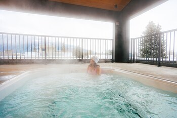 basecamp suites revelstoke