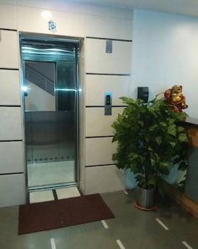 Hotel Basera,,3 star