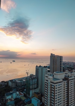 bay city global suites