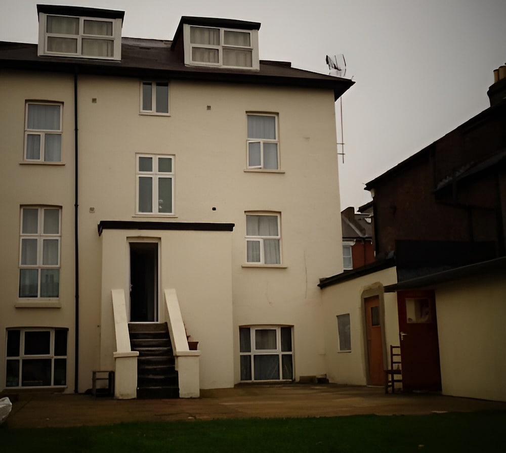 aron guest house