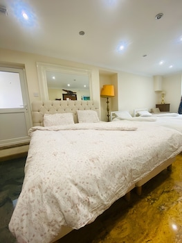 aron guest house