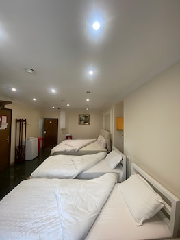 aron guest house