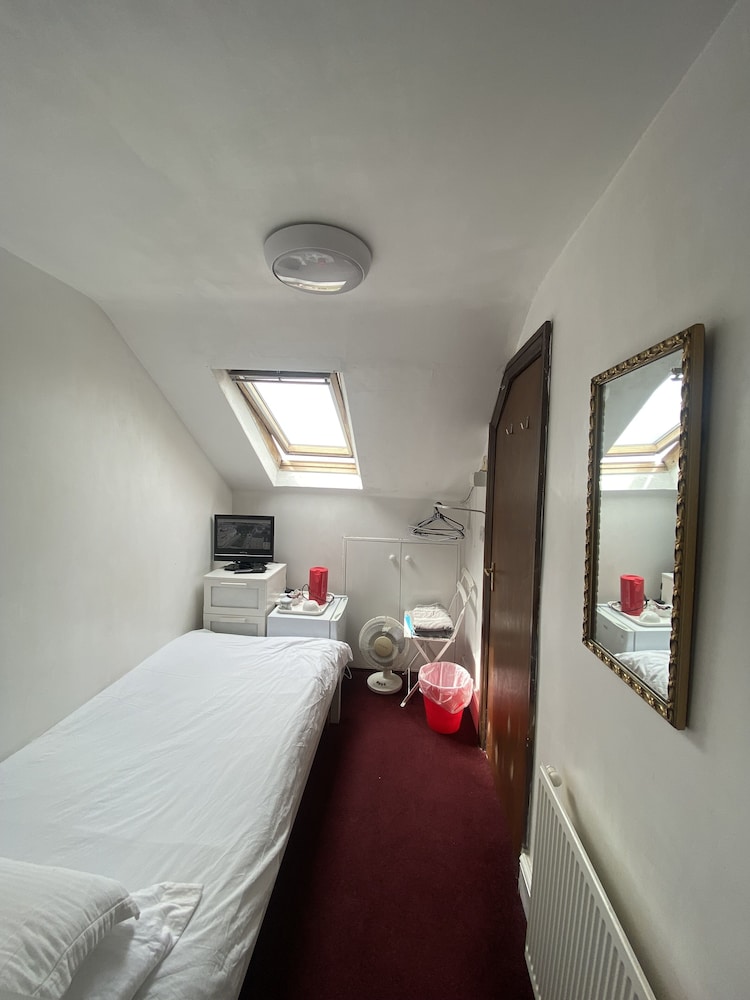 aron guest house