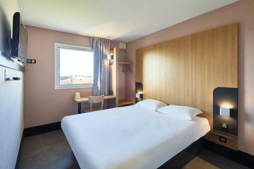 bandb hotel orly chevilly larue