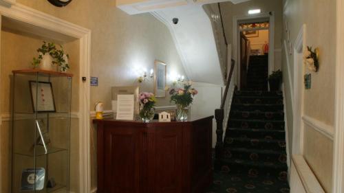 The Broadway Hotel,Conwy>>Colwyn Bay,3 star