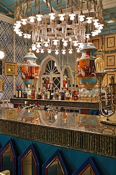raj niwas palace