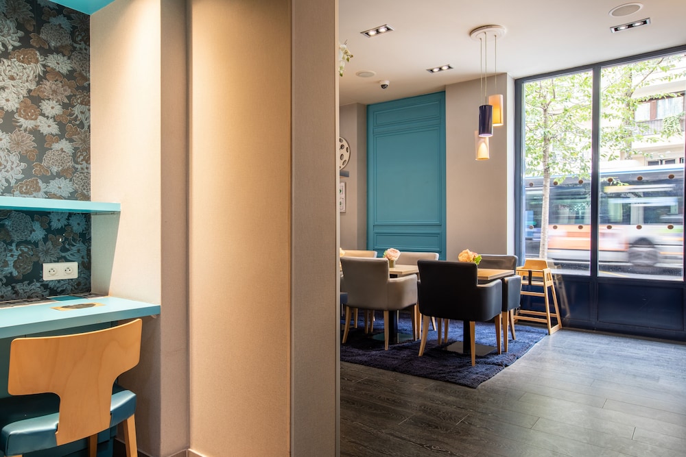 hotel prince albert montmartre adults only