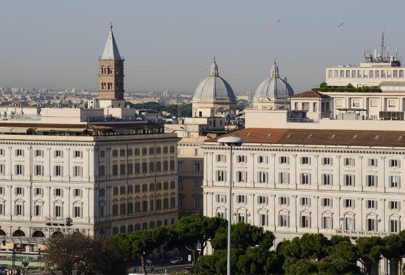 the independent hotel