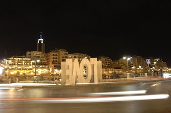 plaza regency hotels