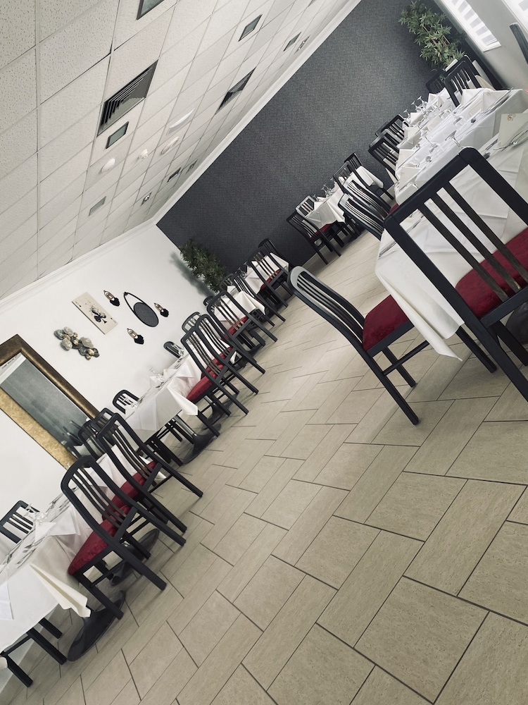 plaza regency hotels