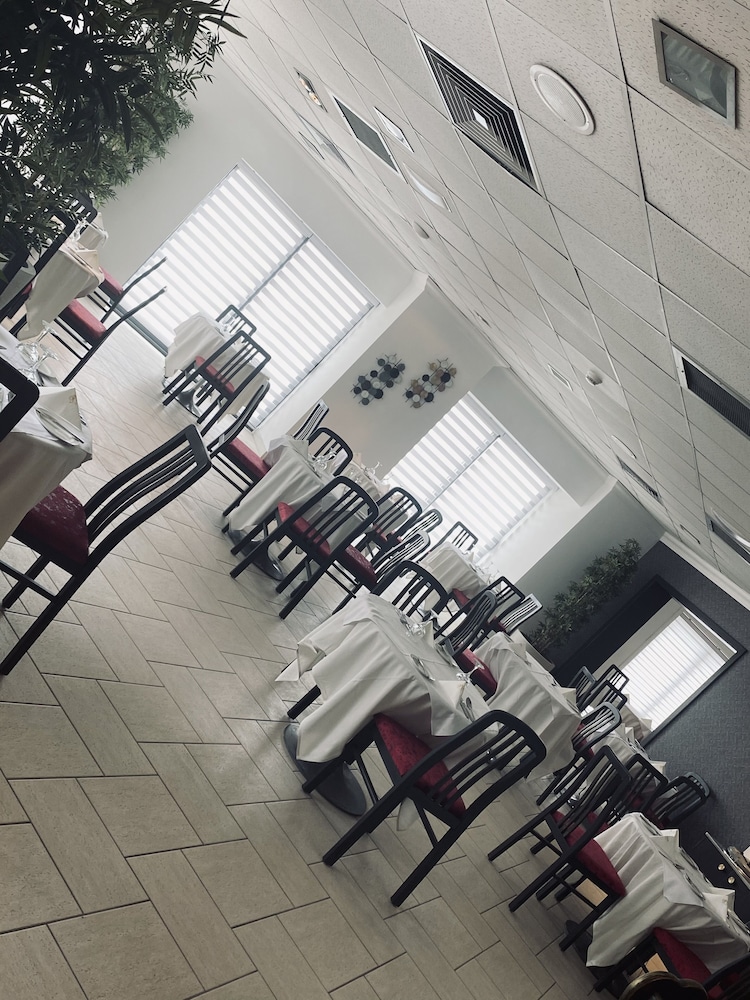 plaza regency hotels