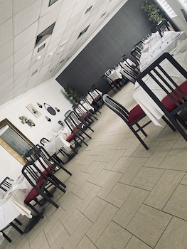 plaza regency hotels