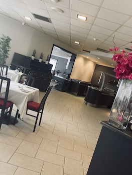 plaza regency hotels