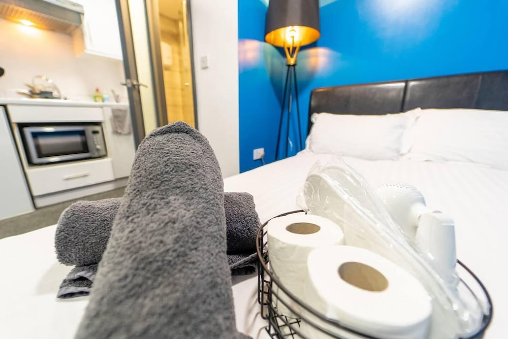 beautiful 1 bed studio in birmingham