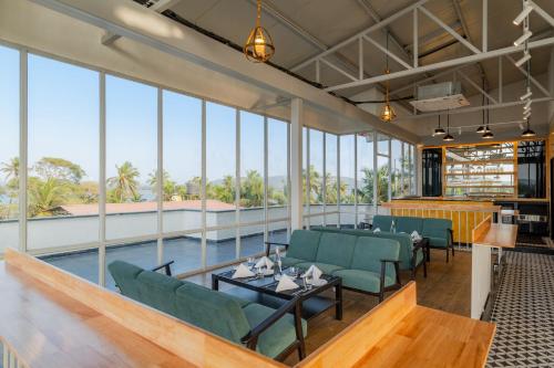 Bedzzz Xclusiv Morjim, Goa By Leisure Hotels,,3 star