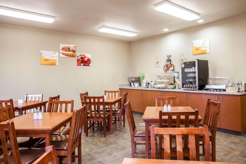 quality inn and suites federal way seattle