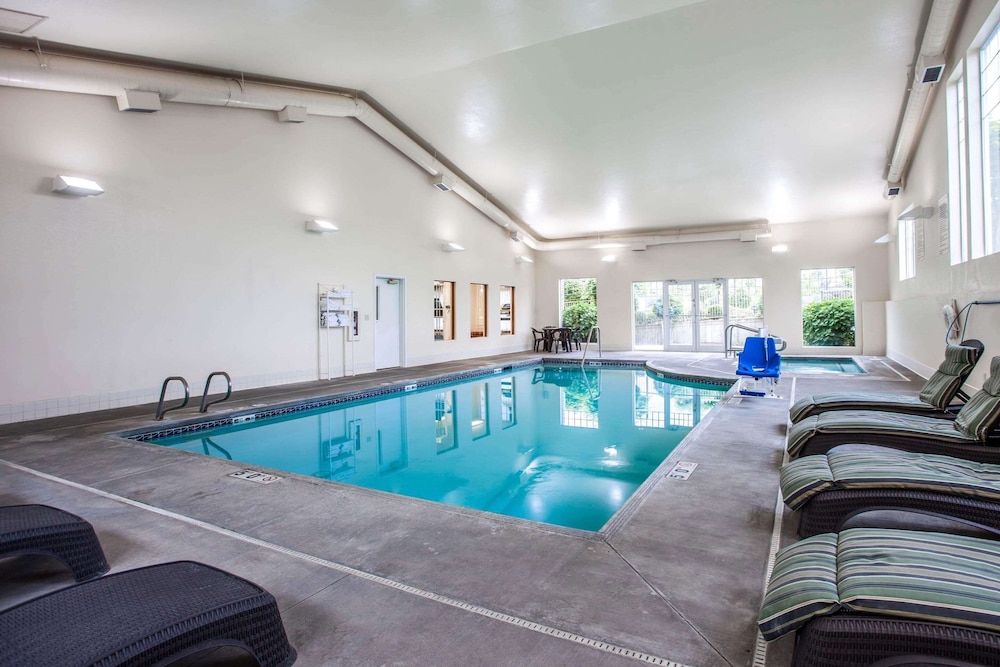 quality inn and suites federal way seattle