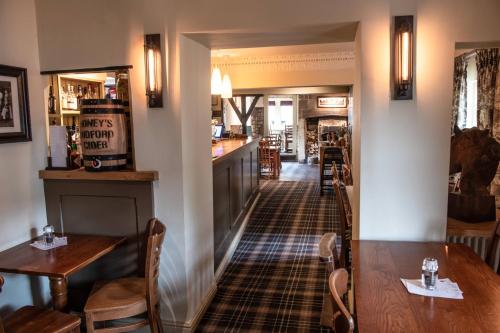 the wheelwrights arms hotel