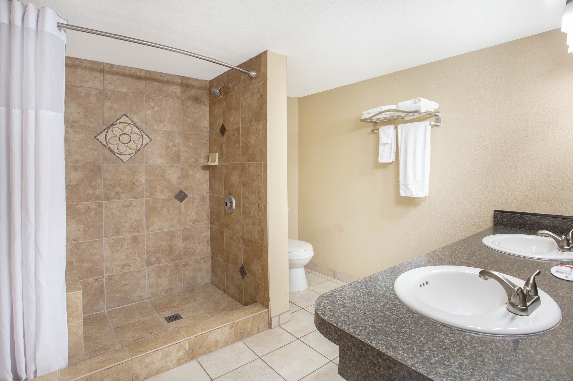 Travelodge By Wyndham Hawthorne,Topaz Lake>>Hawthorne,2 star
