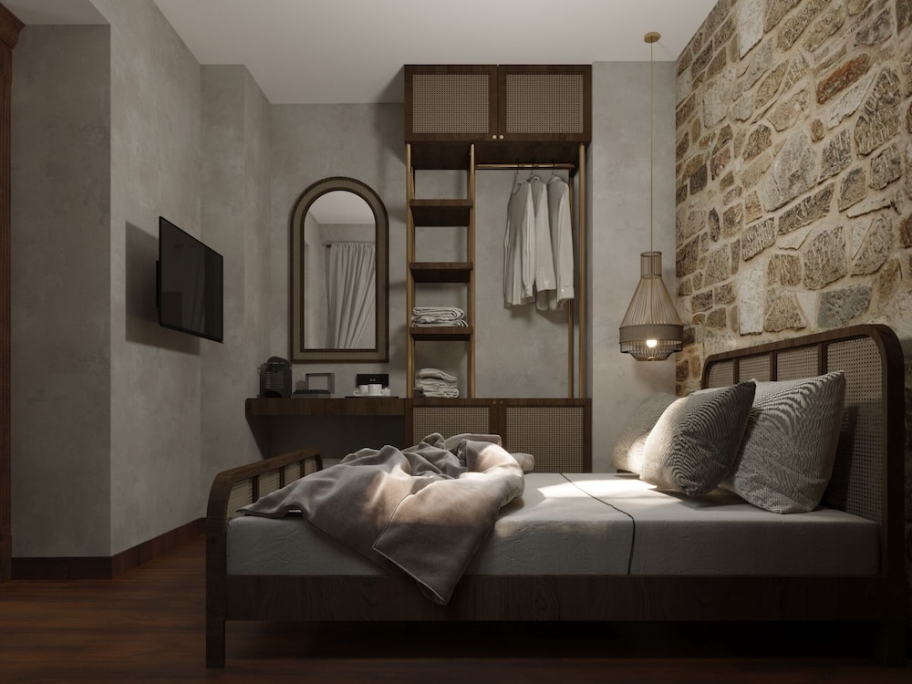 belmondo suites old town antalya