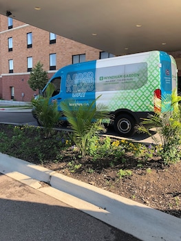 hampton inn and suites ann arbor west