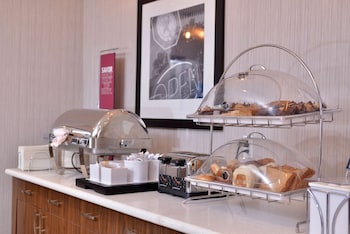 hampton inn and suites ann arbor west