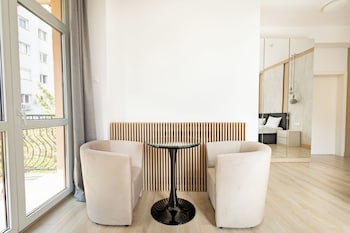 piccolo mondo by citybookings