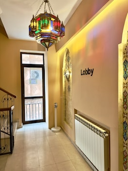 piccolo mondo by citybookings