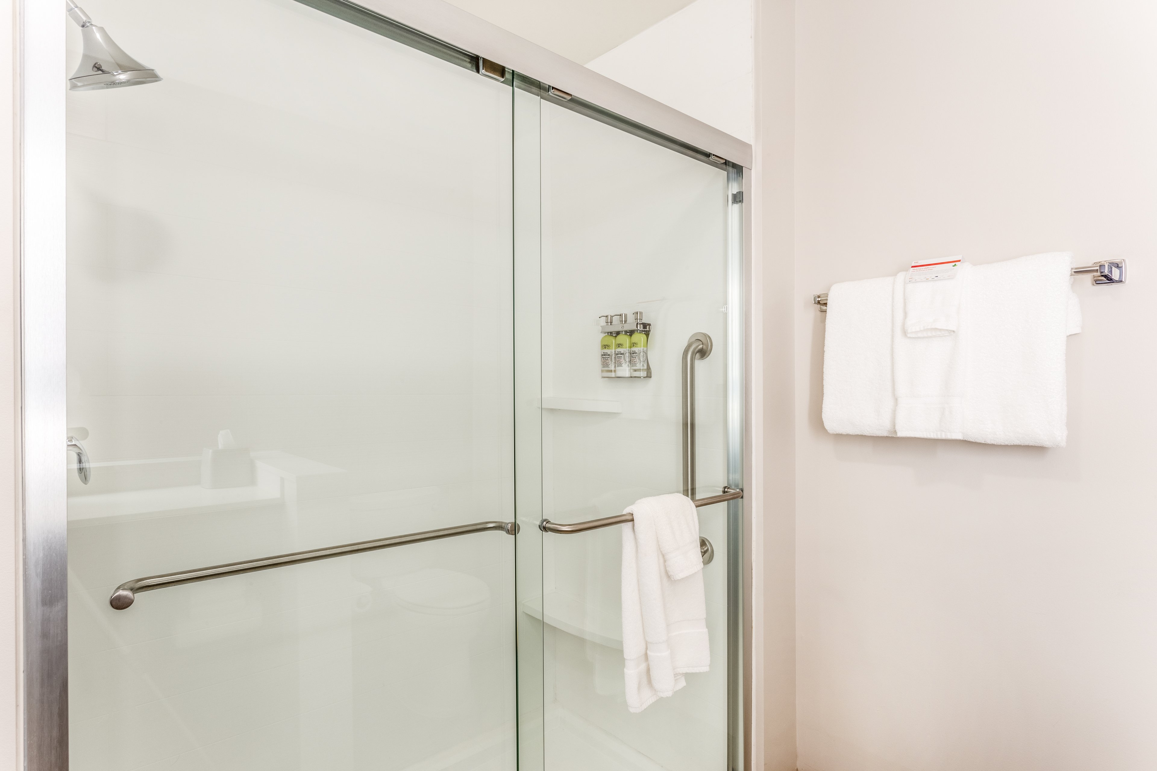 holiday inn express and suites springfield north by ihg
