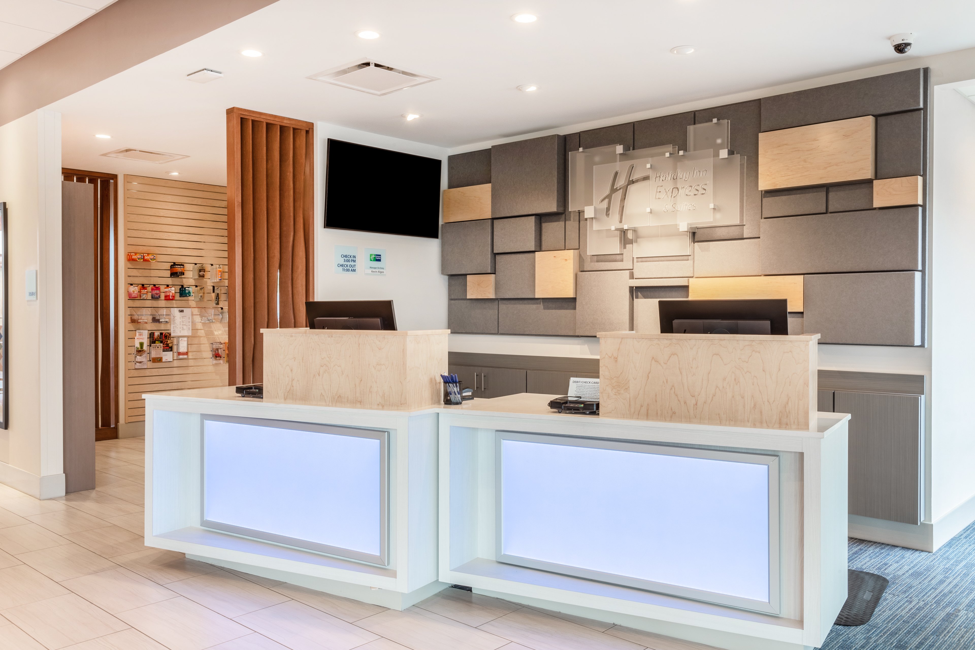 holiday inn express and suites springfield north by ihg
