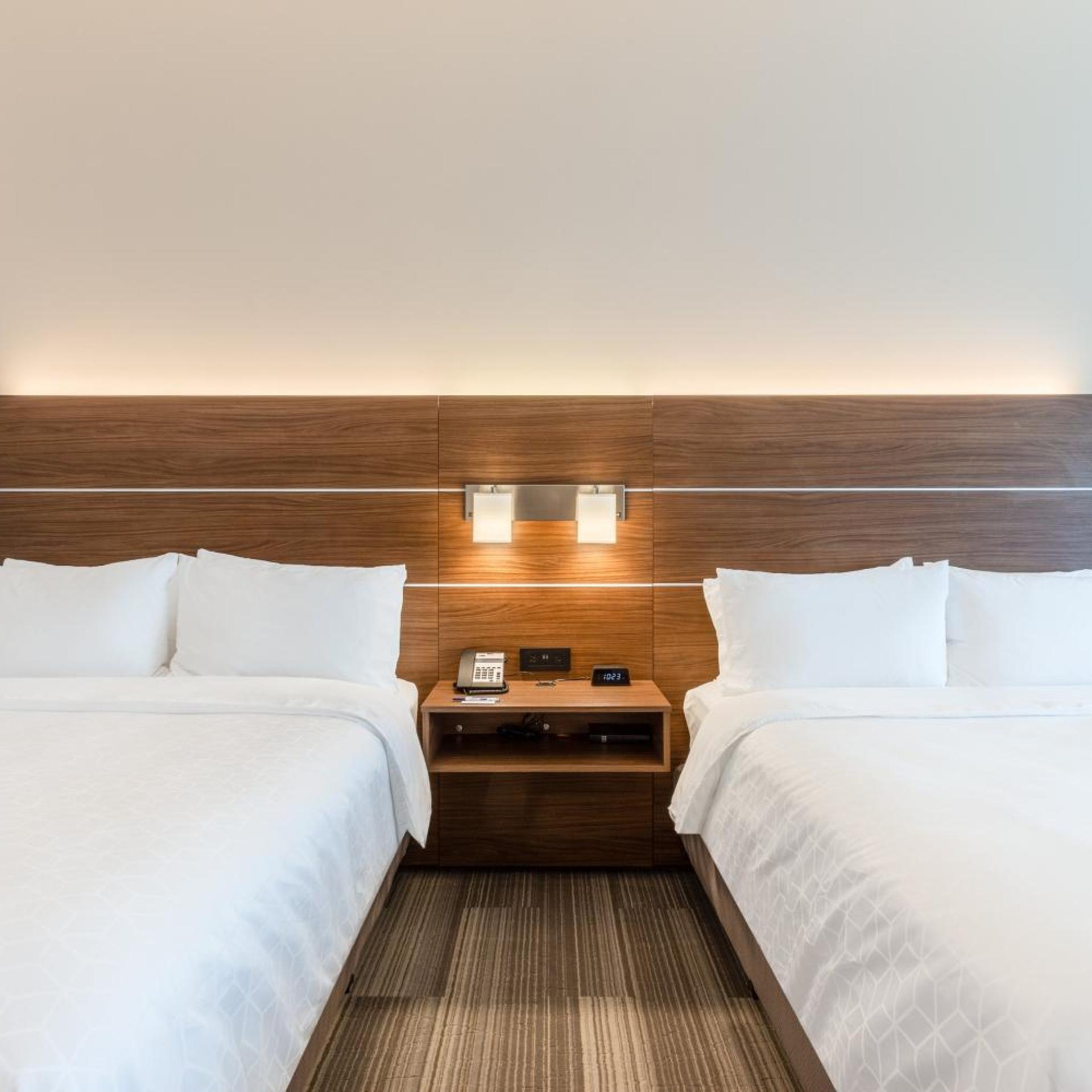 holiday inn express and suites springfield north by ihg