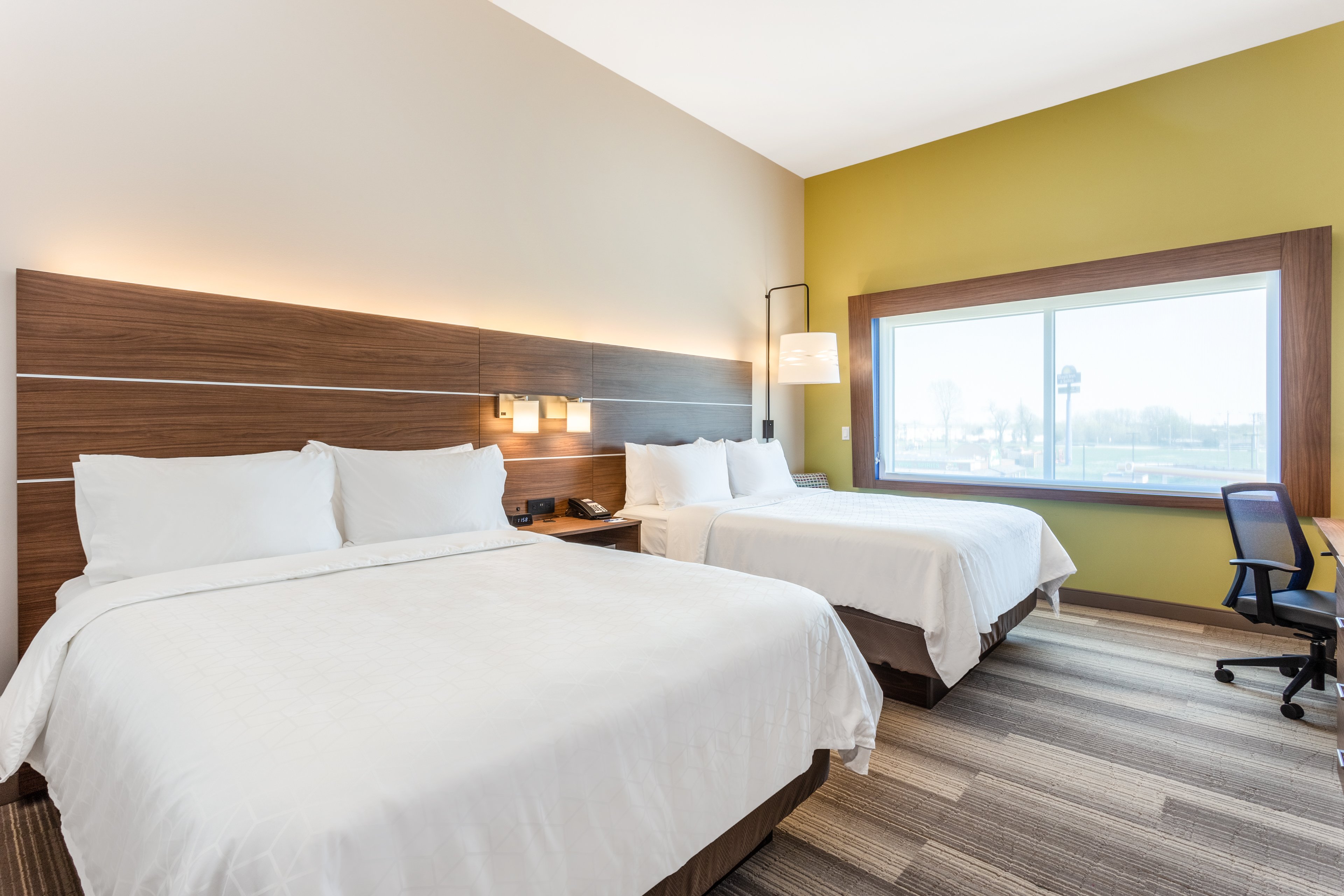 holiday inn express and suites springfield north by ihg