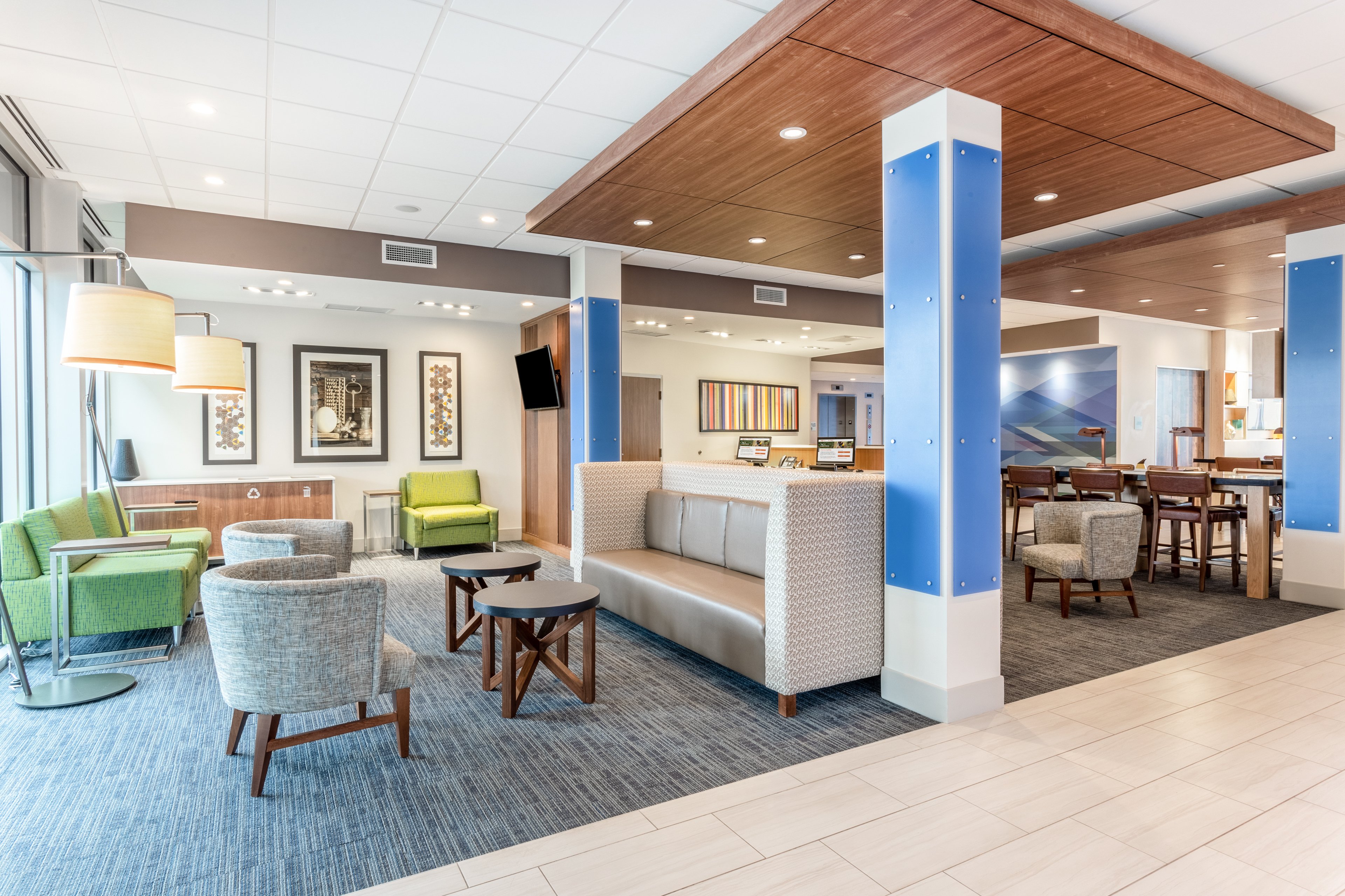 holiday inn express and suites springfield north by ihg