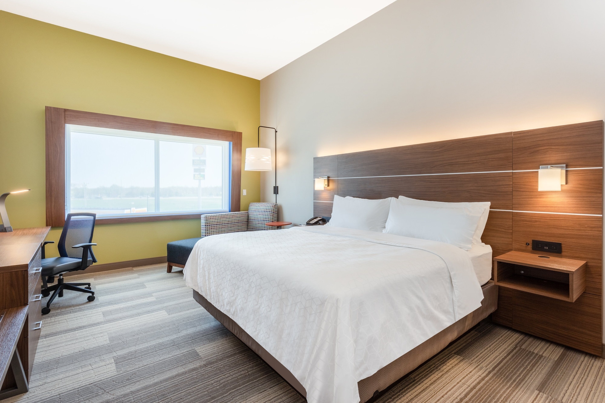 holiday inn express and suites springfield north by ihg