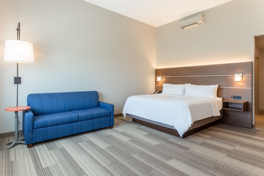 holiday inn express and suites springfield north by ihg