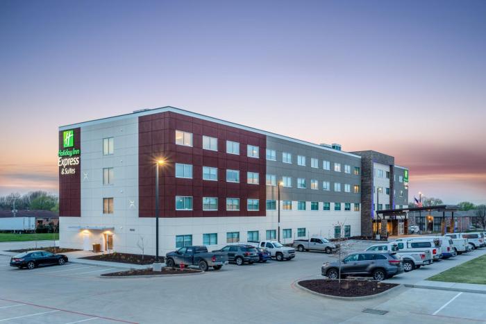 holiday inn express and suites springfield north by ihg