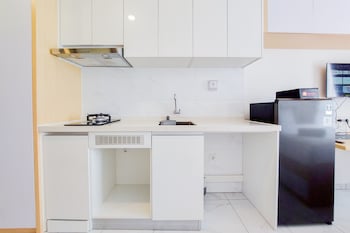 best deal and homey studio sky house alam sutera apartment