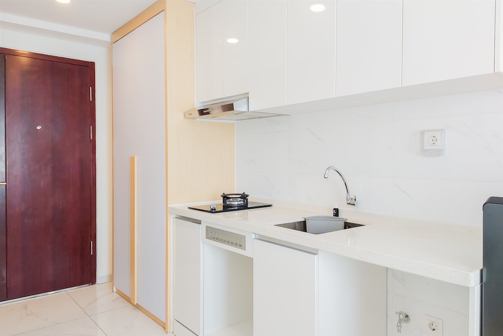 best deal and homey studio sky house alam sutera apartment