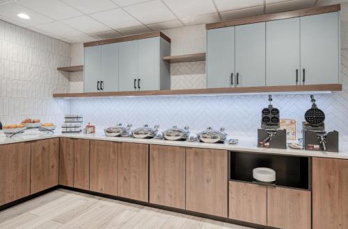 holiday inn express federal way seattle south an ihg hotel