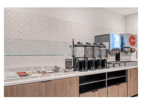 holiday inn express federal way seattle south an ihg hotel