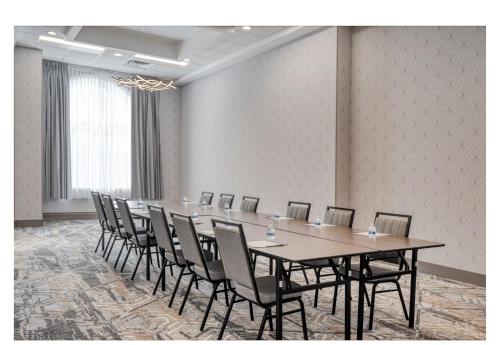 holiday inn express federal way seattle south an ihg hotel